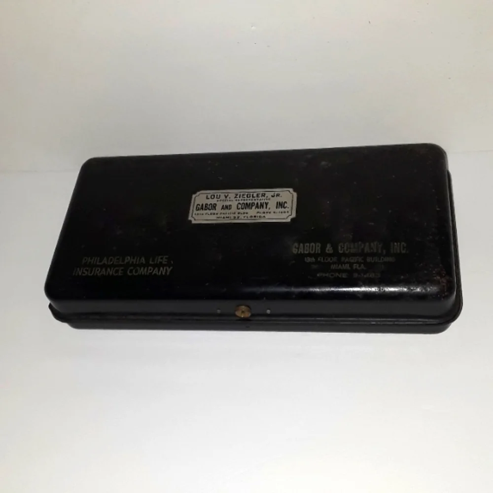 VINTAGE BLACK PN PHILADELPHIA COMPANY FULTON INC METAL LOCK BOX W/ ONE KEY